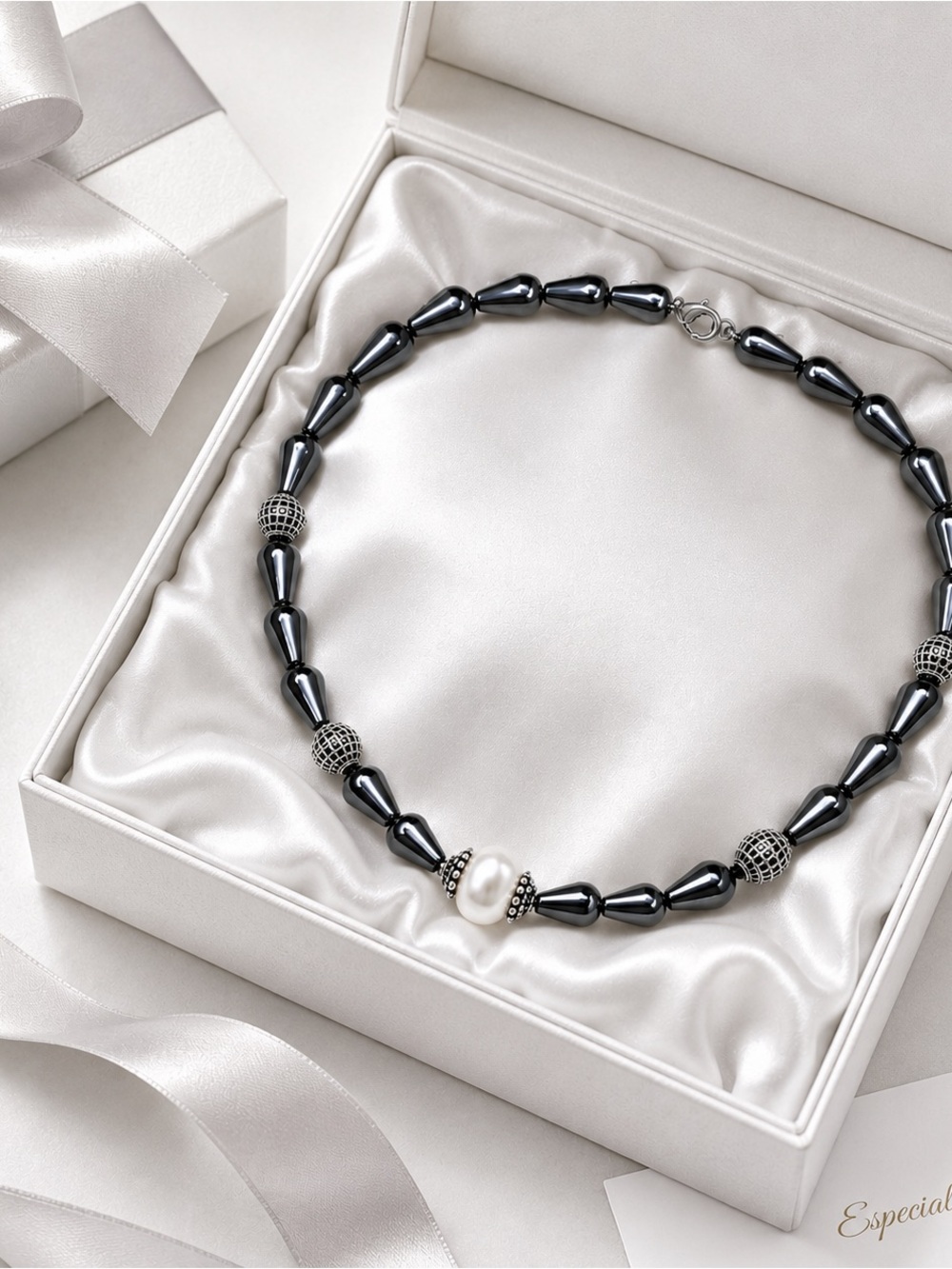 Hematite & Freshwater Pearl Necklace Art Jewelry NWT - Picture 6 of 9
